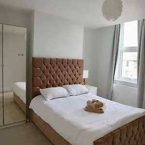  Homestay Cosy Near Westfield Stratford